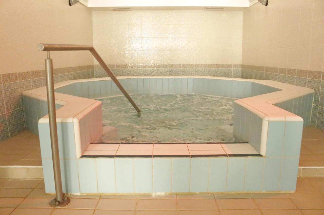 College Des Doctrinaires Hotel Lectoure Bagian luar foto
