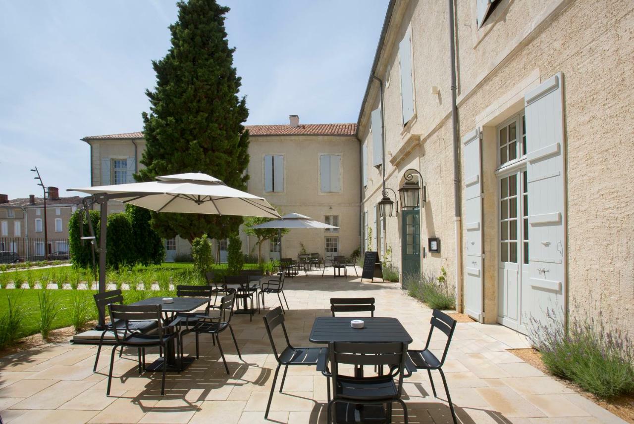 College Des Doctrinaires Hotel Lectoure Bagian luar foto